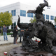 Illustration for article titled Blizzard HQs 12-Foot World Of Warcraft Statue